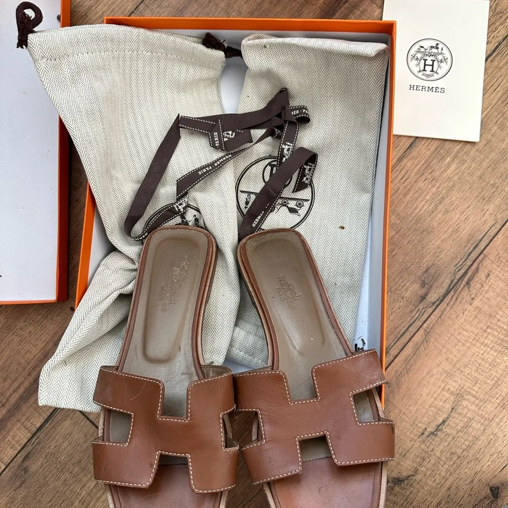Hermes Brown Oran  Sandals - Picture 2 of 8